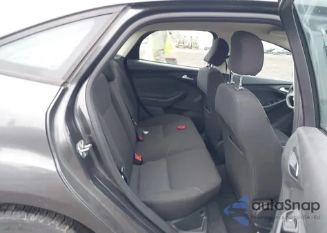 2017 Ford Focus Se z USA, uszkodzony, nr VIN 1FADP3F25HL316811